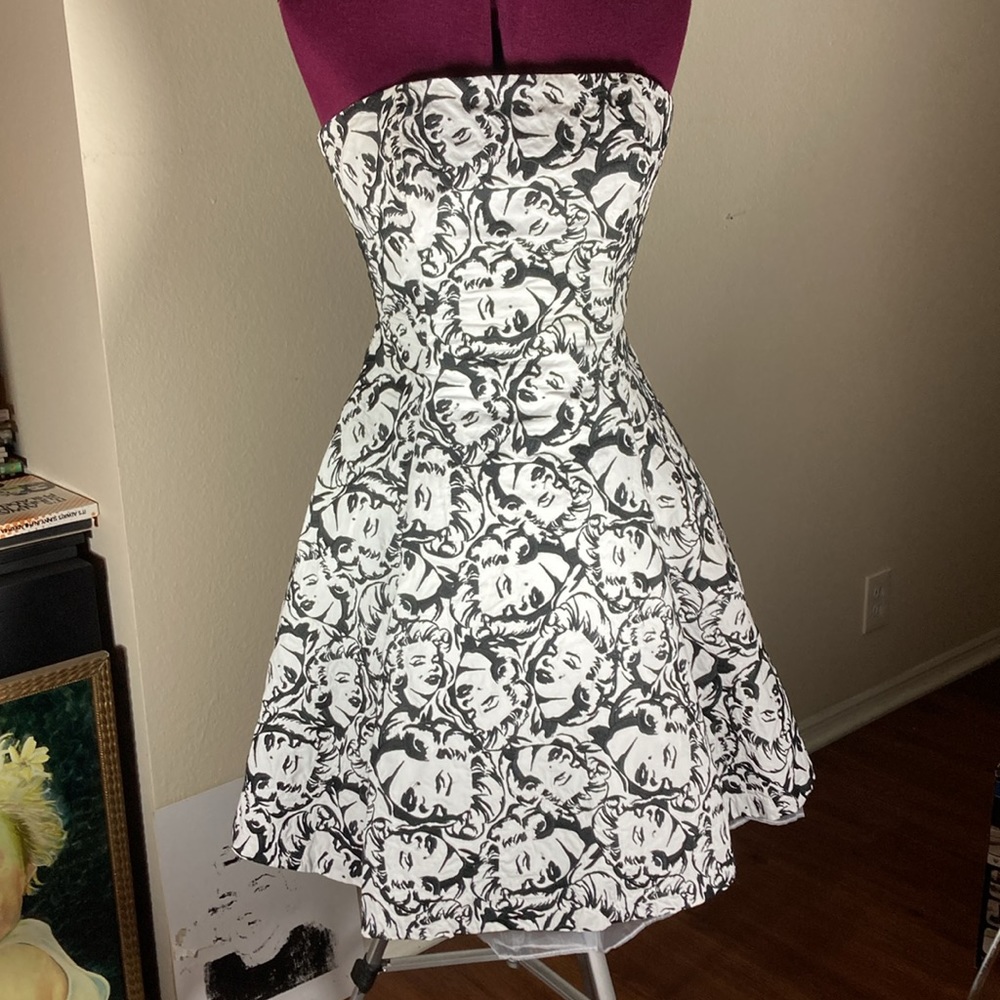 Betsey Johnson Marilyn Monroe Strapless Swing Dress-with pockets! Stunning!💋